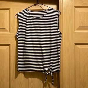 Summer tank top with tie bottom